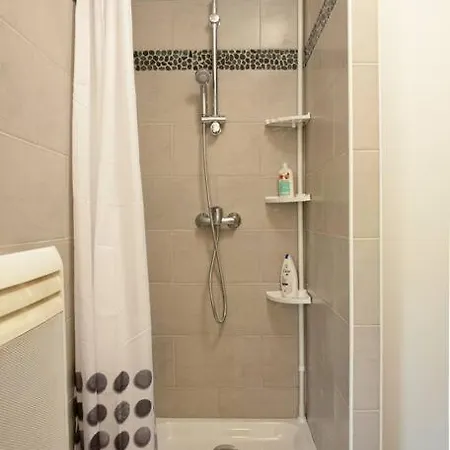 Avec Terrasse אולטה